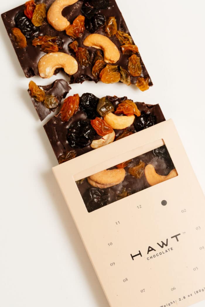 FRUIT AND NUT CHOCOLATE BAR - Image 2