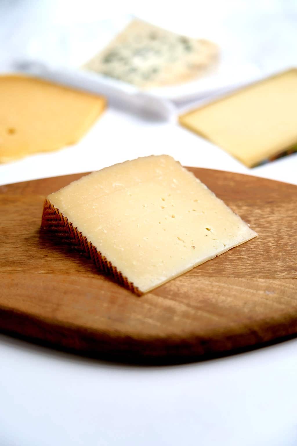 Meat+Cheese-16 MANCHEGO 12 MONTH - Image 1