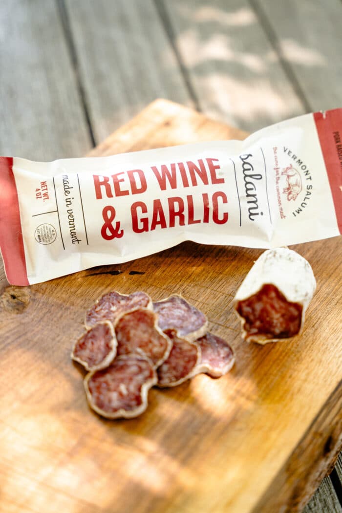 RED WINE & GARLIC SALAMI - Image 2